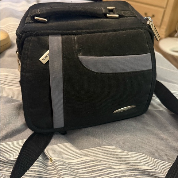 Canon Silver Digital Camcorder with 25x Optical Zoom - Picture 13 of 14